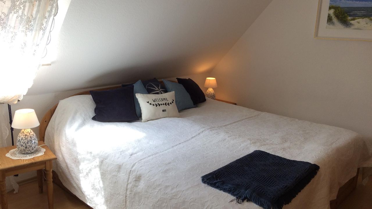 Schlafraum mit Doppelbett Schlafraum mit Doppelbett